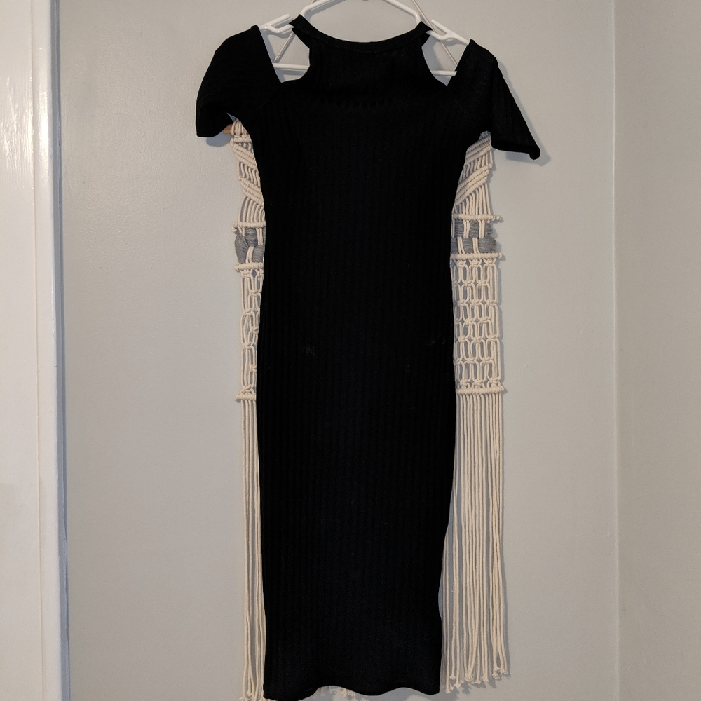 Fitted black dress